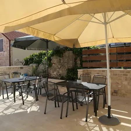 Lea Apartman