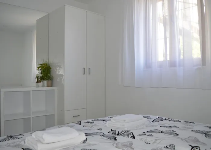 Lea Apartment Hvar Town