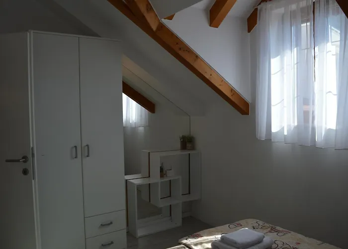 Lea Apartment Hvar Town