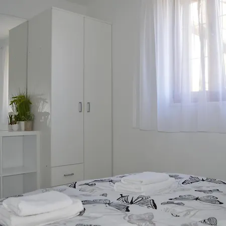 Lea Apartment Hvar Town