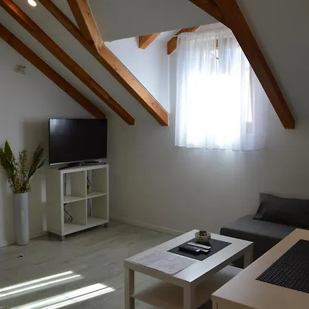Lea Apartment Hvar Town