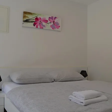 Διαμέρισμα Lea Χβαρ